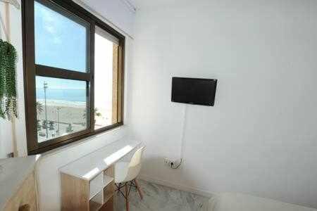 Appartement Encantador Apartamento Frente A La Playa Victoria à Cadix Extérieur photo